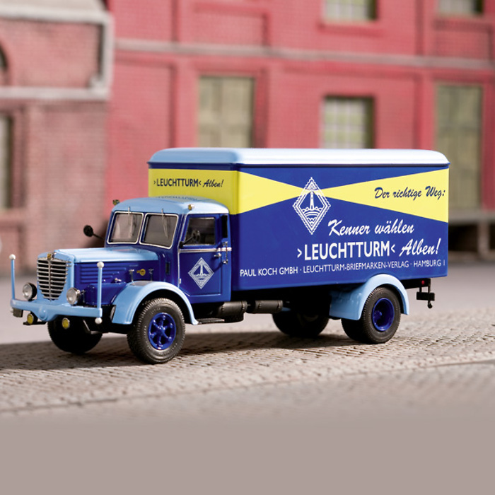 Camionnette historique LEUCHTTURM, marque 'Büssing', modell 1:43